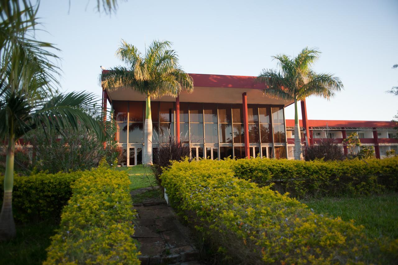 Manantiales Hotel De Turismo Monte Caseros Kültér fotó