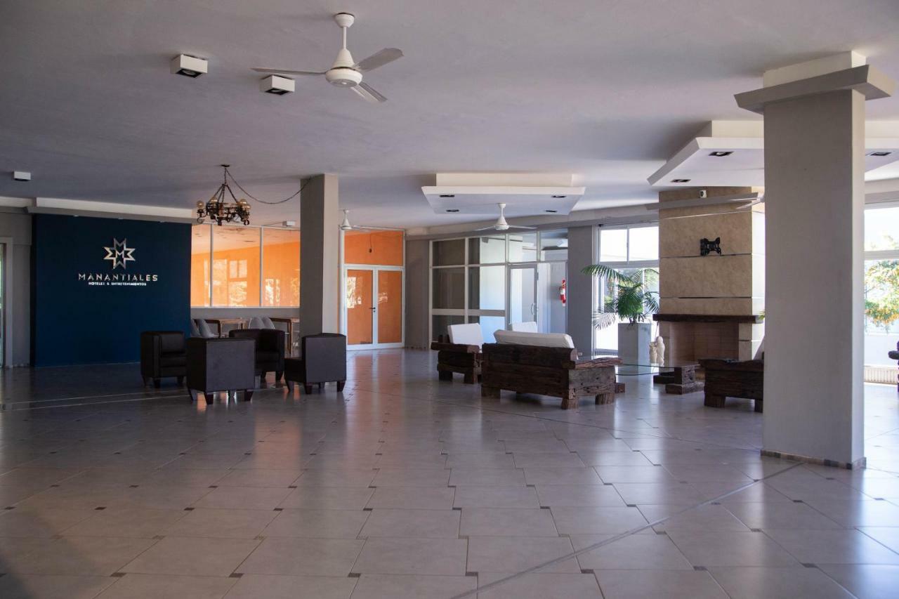 Manantiales Hotel De Turismo Monte Caseros Kültér fotó